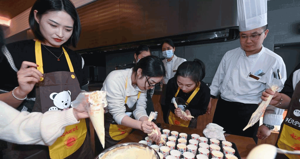 多彩活动迎接“三八”国际妇女节