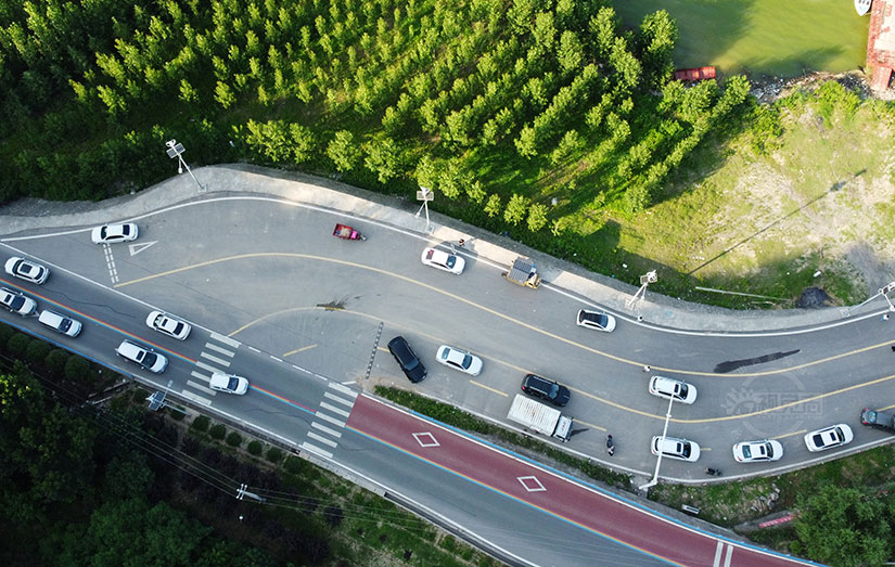 黄河一号旅游公路景色壮美