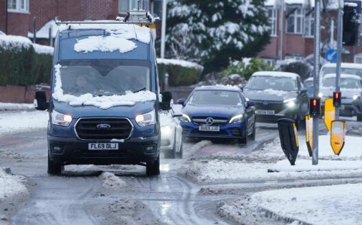 英国遭遇强降雪