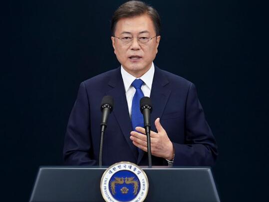 韩国前总统因涉嫌受贿被检方提起诉讼